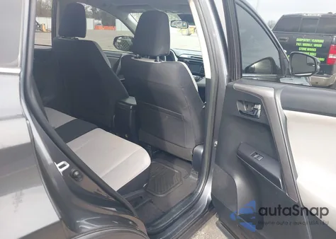 2017 Toyota Rav4 Xle z USA, uszkodzony, nr VIN JTMWFREV1HD096985